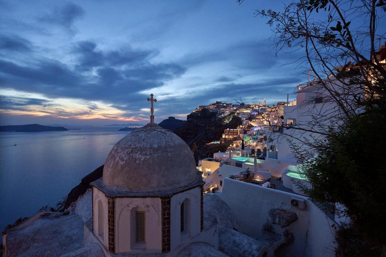 Amphitheater Cave Houses Fira  Extérieur photo