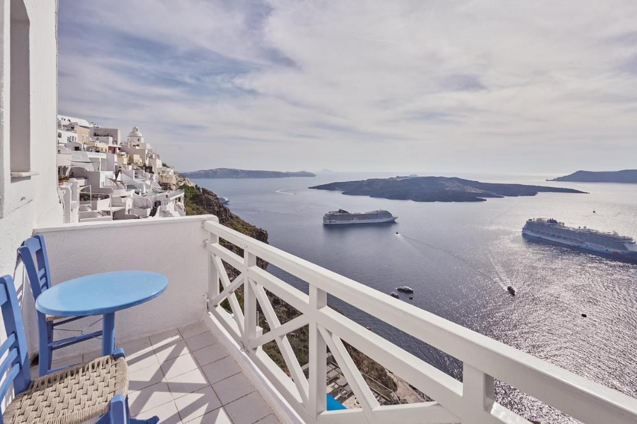 Amphitheater Cave Houses Fira  Extérieur photo