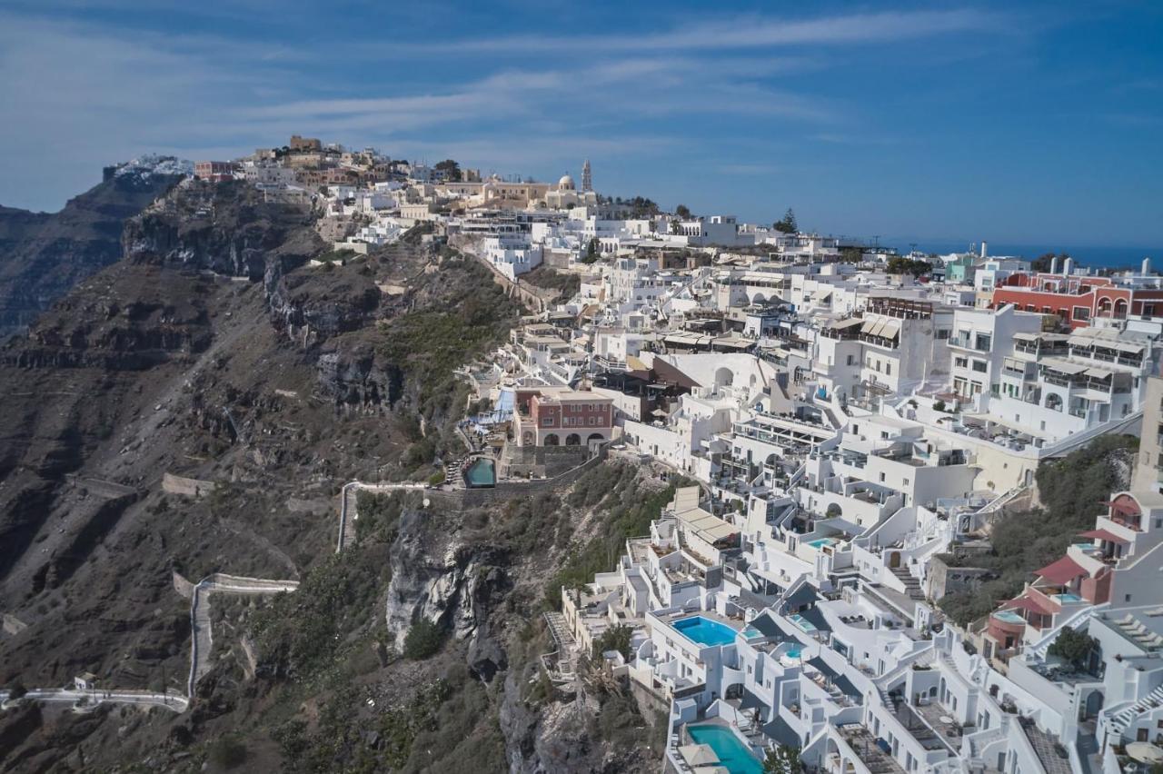 Amphitheater Cave Houses Fira  Extérieur photo