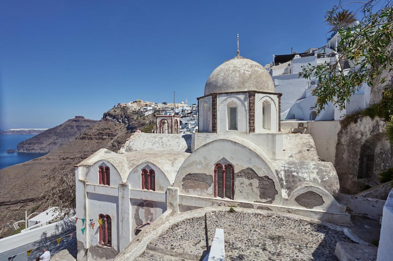 Amphitheater Cave Houses Fira  Extérieur photo