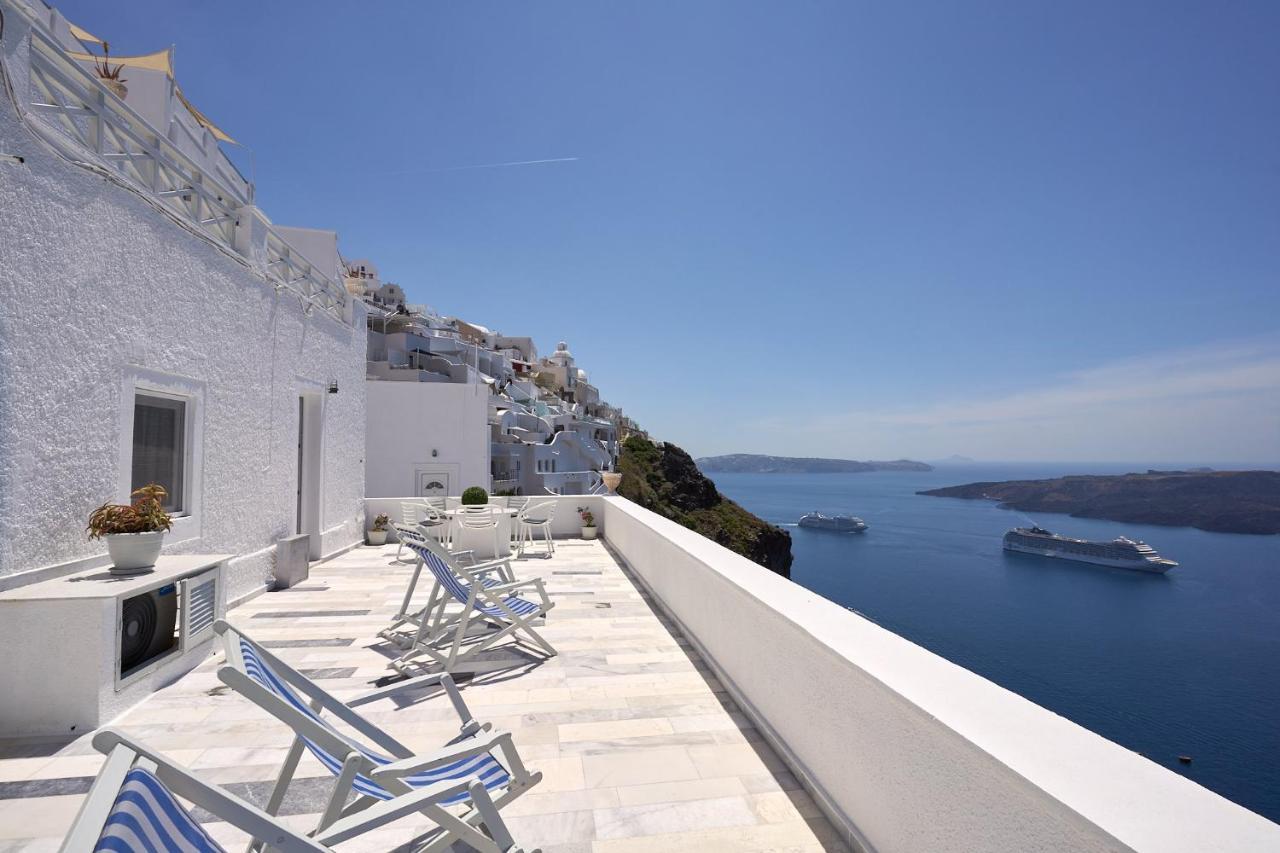 Amphitheater Cave Houses Fira  Extérieur photo