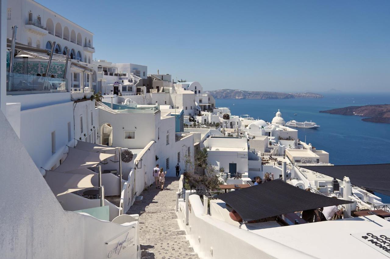 Amphitheater Cave Houses Fira  Extérieur photo